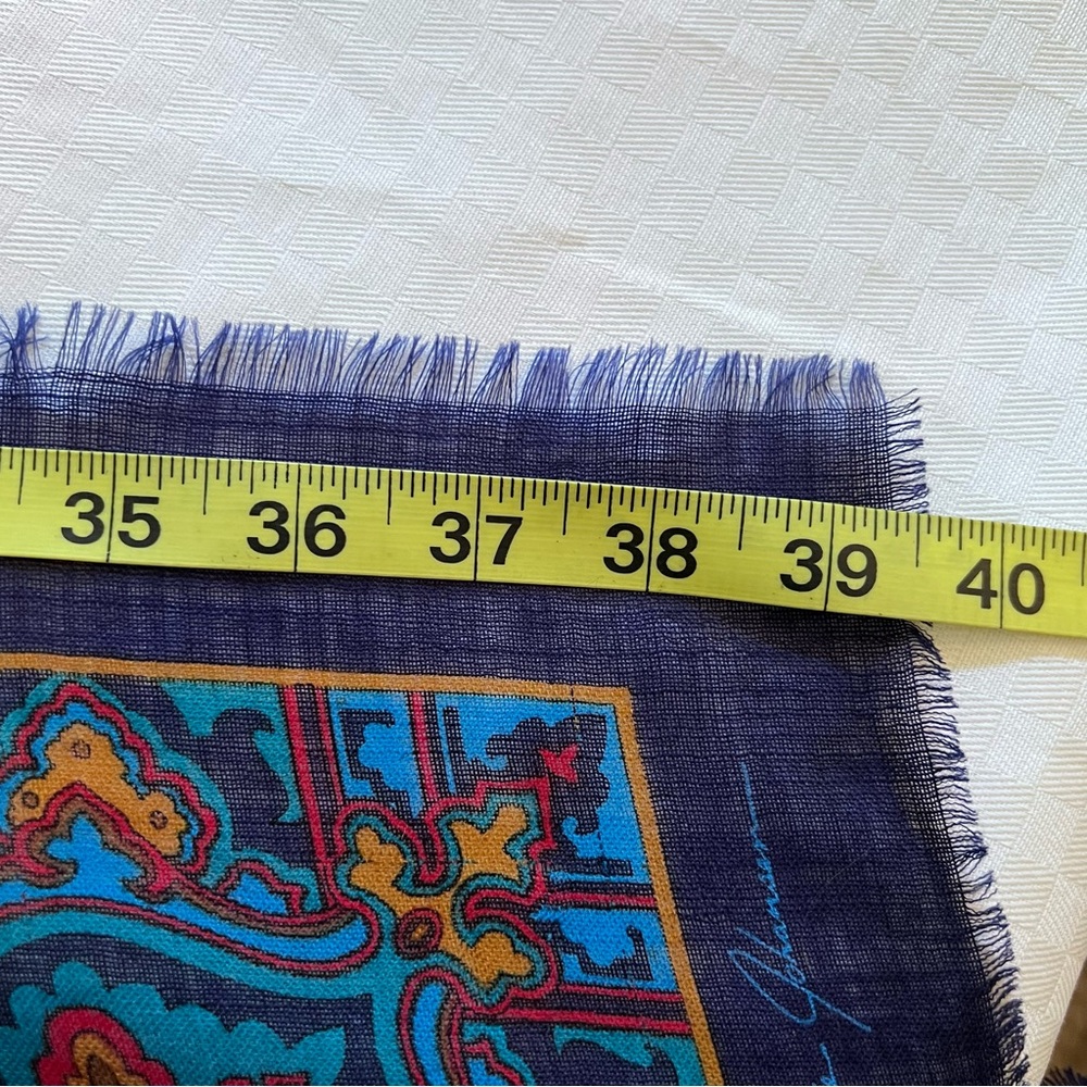 Vintage Ginnie Johansen Wool Scarf with Paisley Design 1986 - Picture 11 of 13